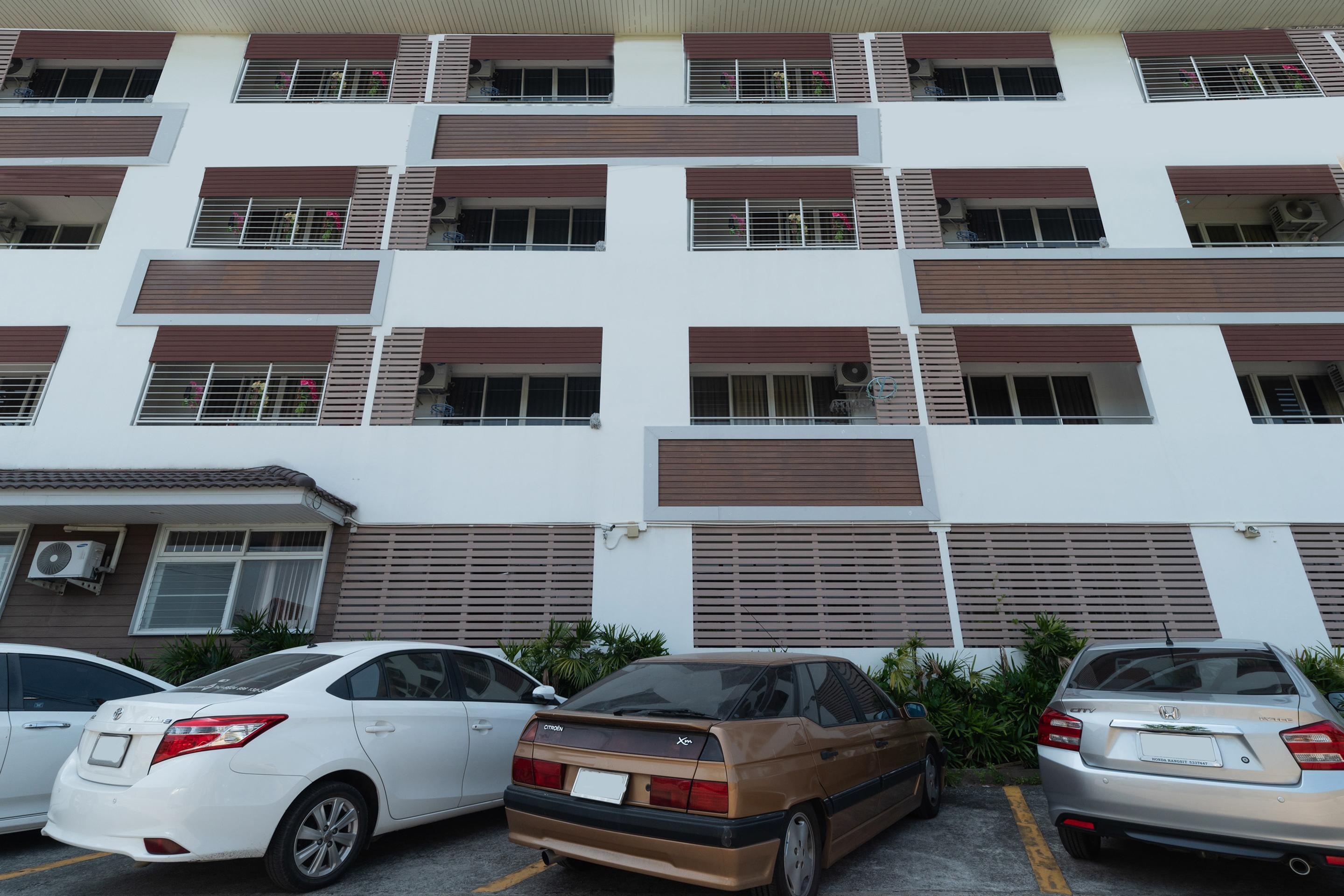 Ruan Plaisoi Apartment Bangkok Dış mekan fotoğraf