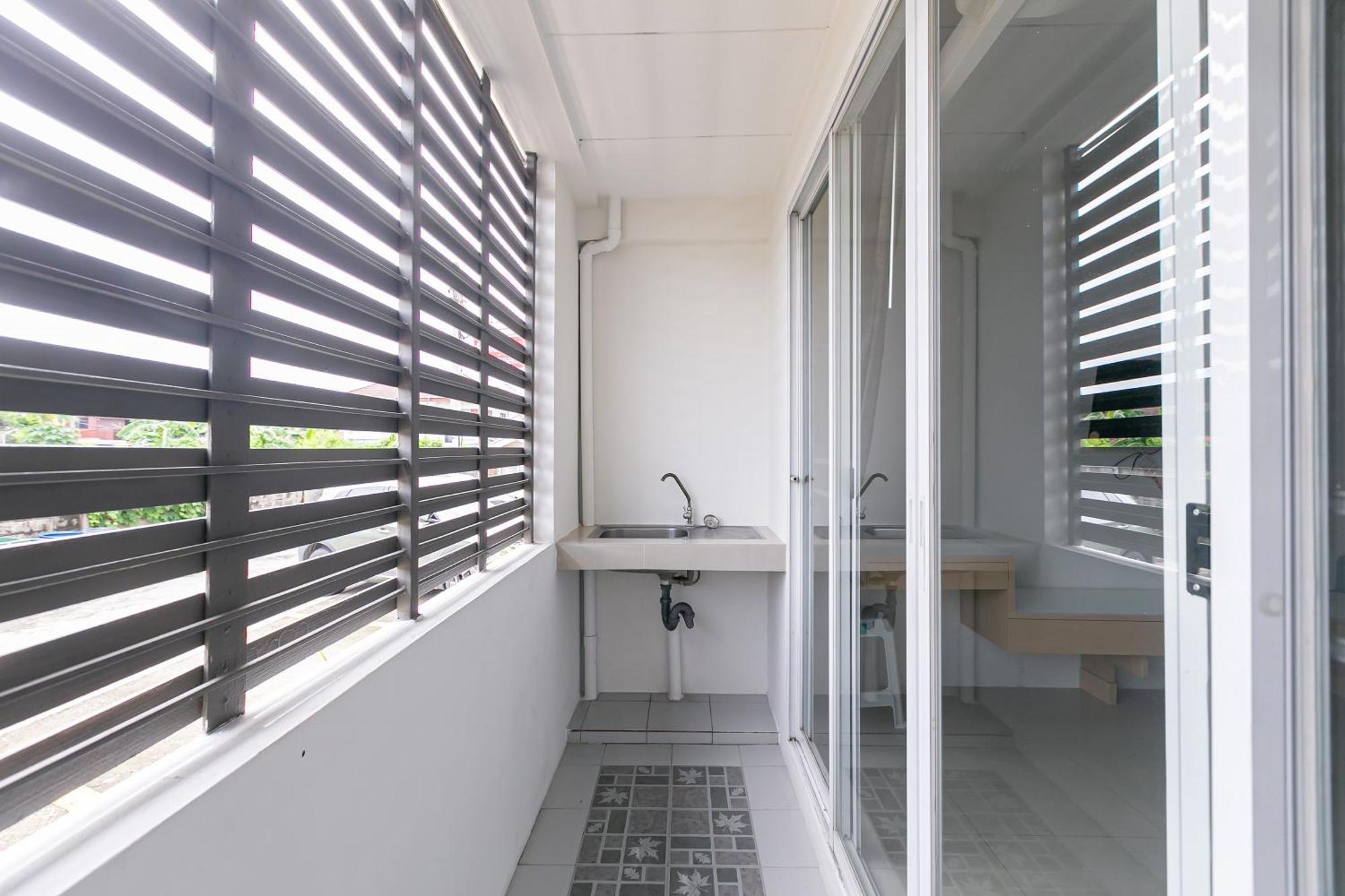 Ruan Plaisoi Apartment Bangkok Dış mekan fotoğraf