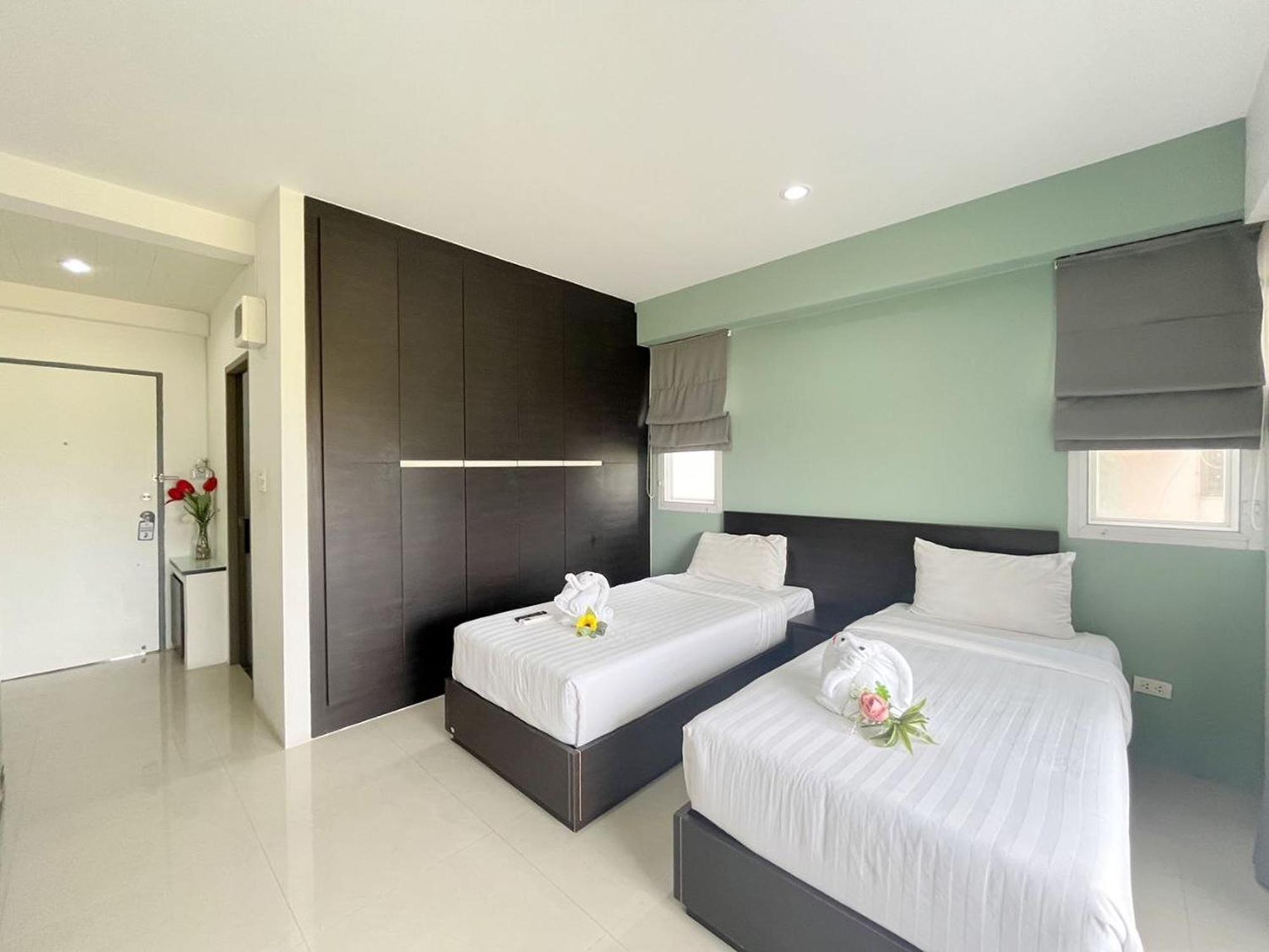 Ruan Plaisoi Apartment Bangkok Dış mekan fotoğraf