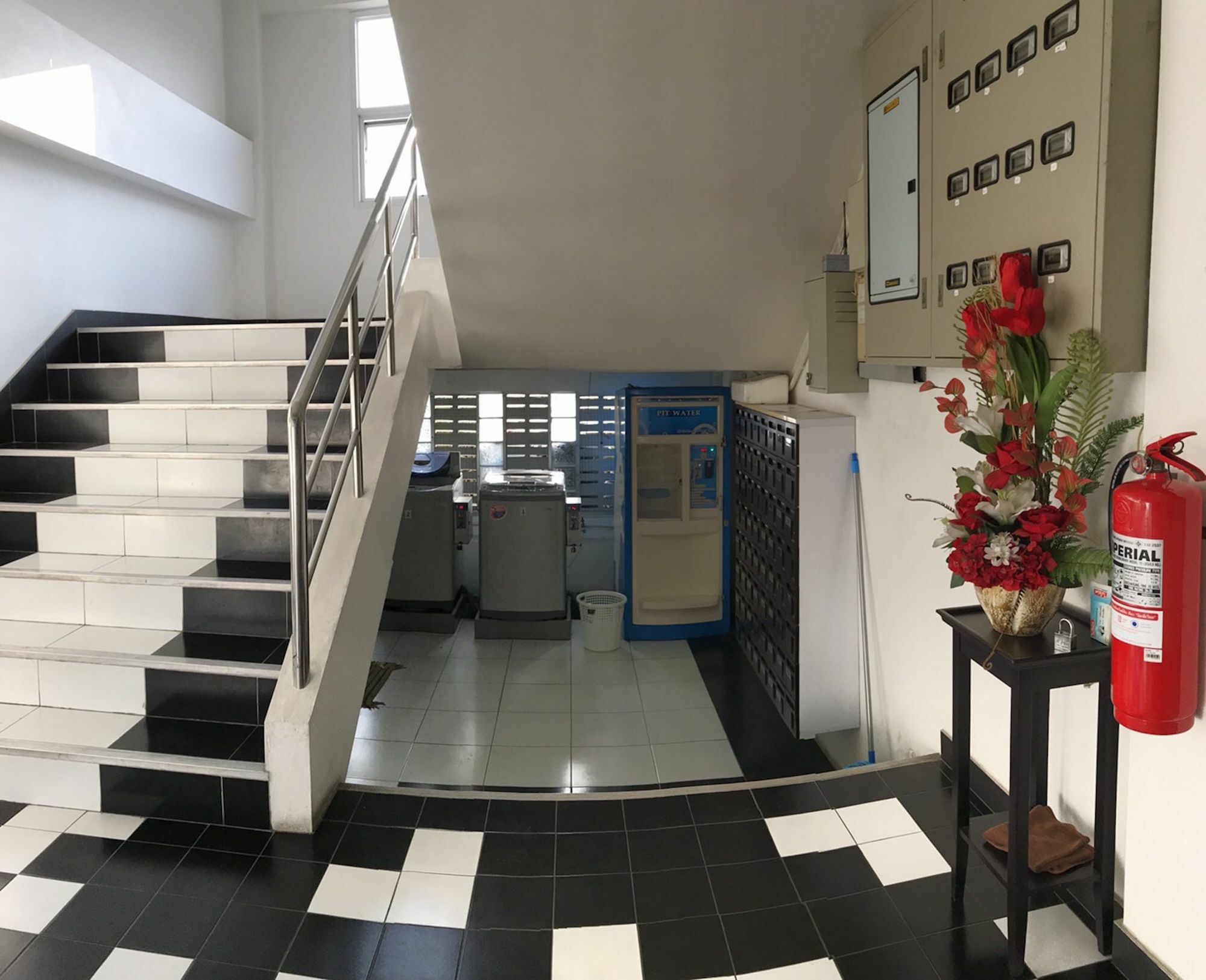 Ruan Plaisoi Apartment Bangkok Dış mekan fotoğraf